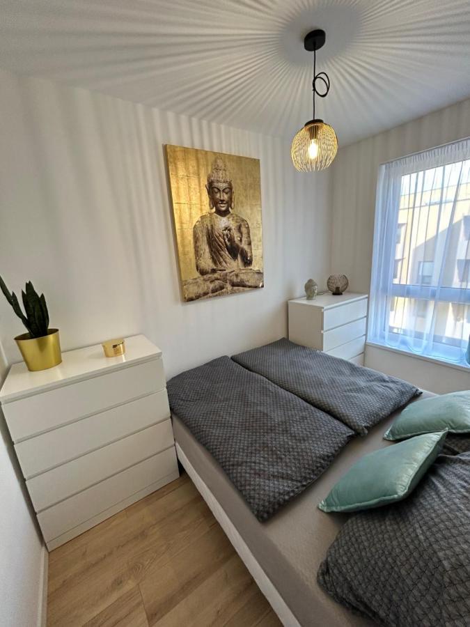 Cozy 1-Bedroom Condo Miloslavov エクステリア 写真